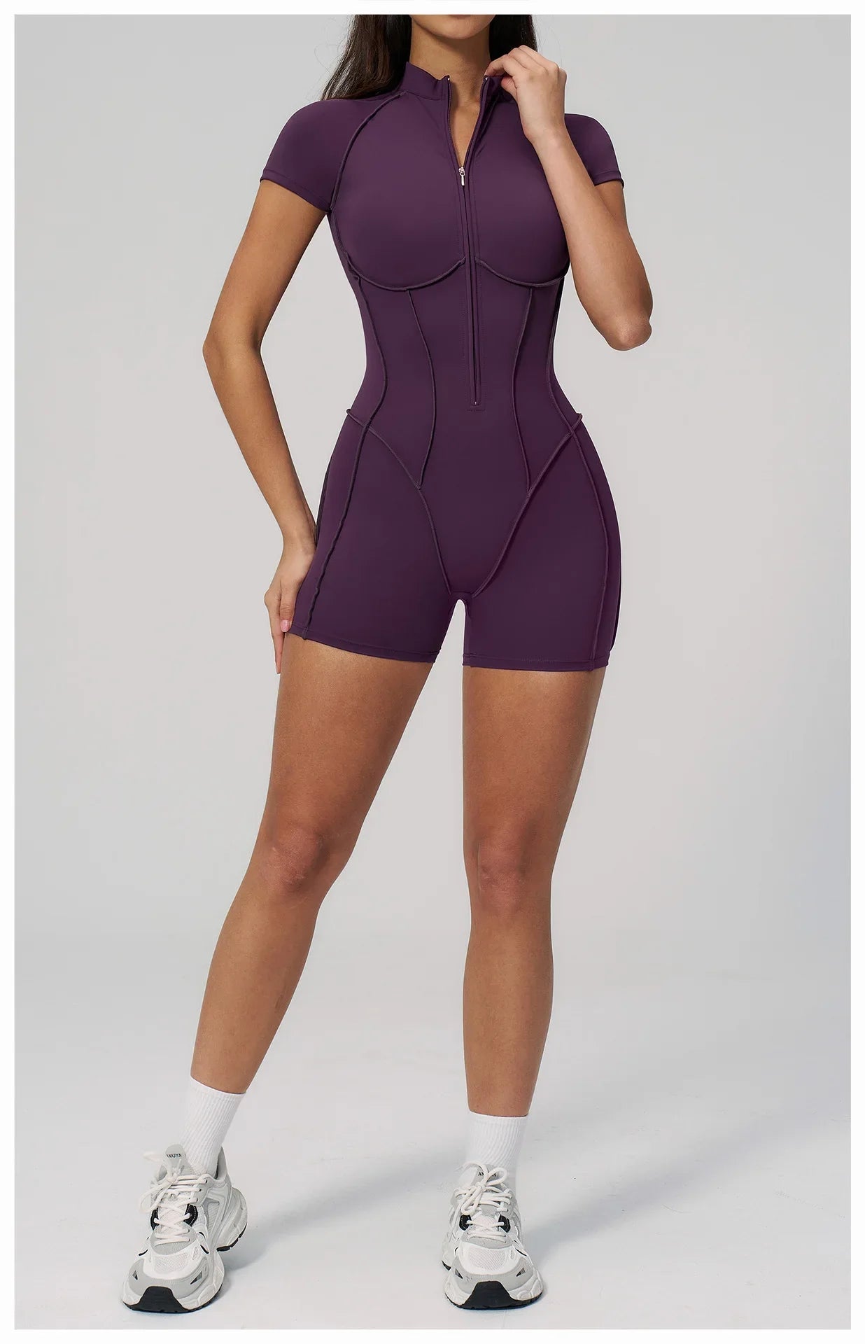 Combinaison de sport à manches courtes pour femme