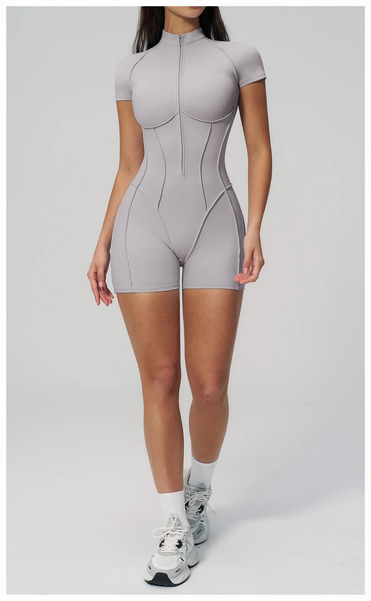 Combinaison de sport à manches courtes pour femme