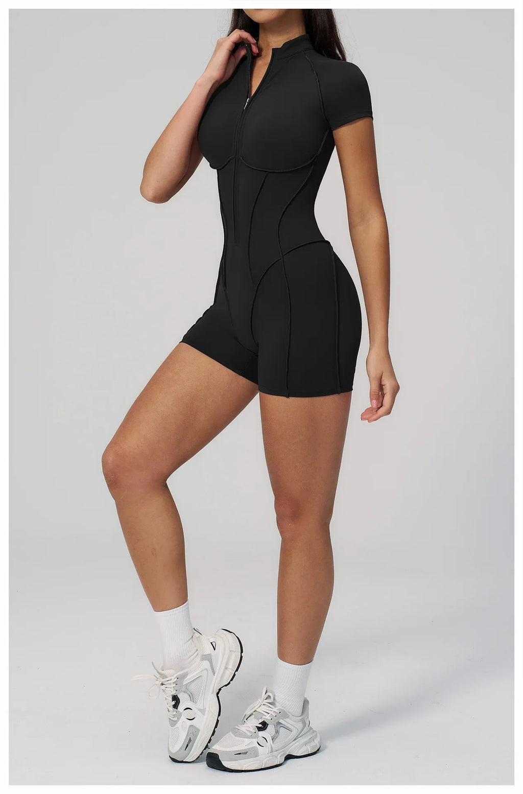 Combinaison de sport à manches courtes pour femme