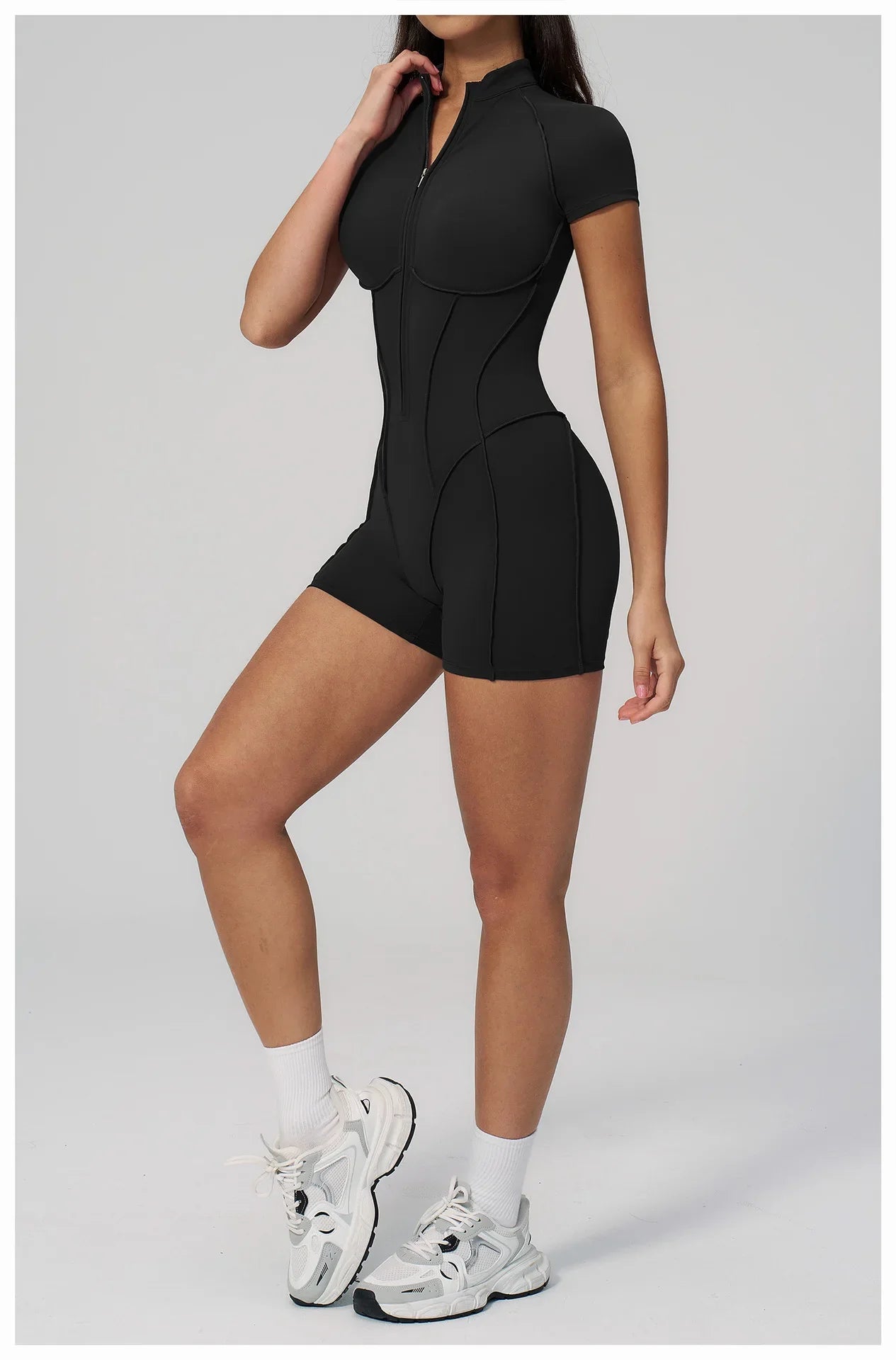 Combinaison de sport à manches courtes pour femme