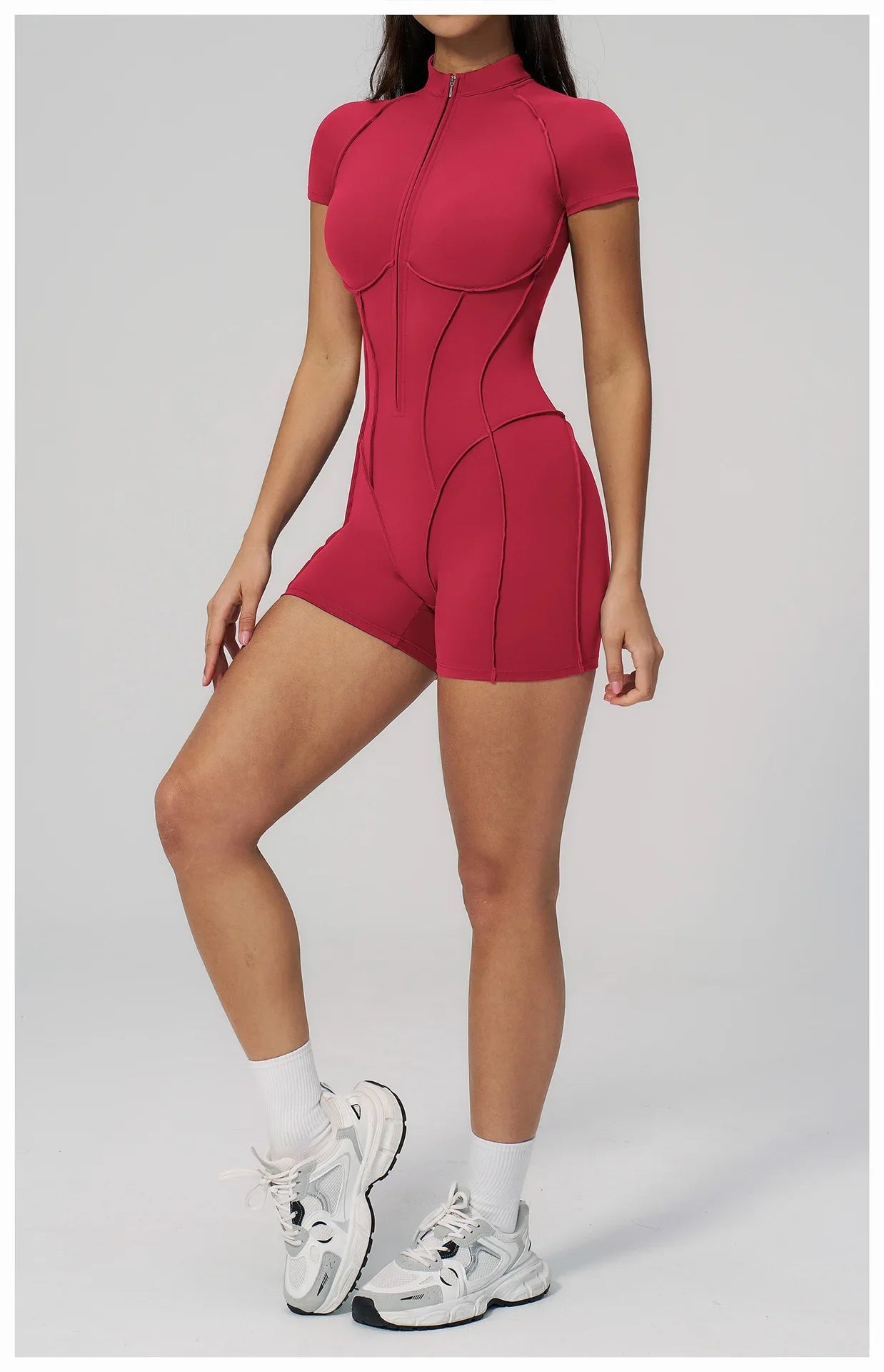 Combinaison de sport à manches courtes pour femme